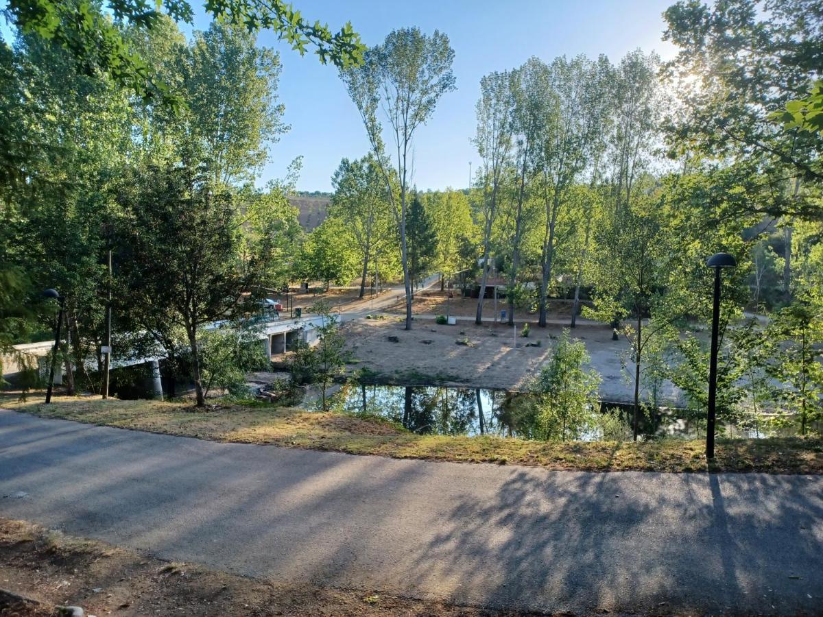 Sobre Aguas Camping براغانسا المظهر الخارجي الصورة